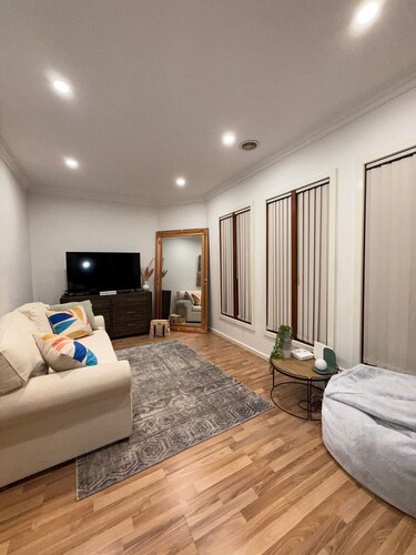 Urban Pause - Epping