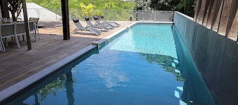 Villa Nou Cinq, jungle view, swimming pool and beach 5 min away