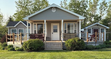 Cozy, family and pet friendly cottage that is steps to a beautiful PEI beach.
