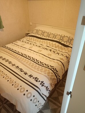 2 bedrooms, iron/ironing board - Mobile home 7/pers, in campsite located in barzan 17kms from Royan with swimming pool. (Barzan)
