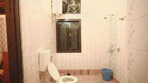 Kamar Double Deluks, balkon | Kamar mandi