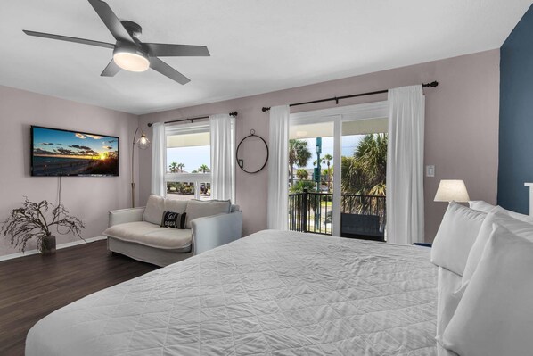 House, Multiple Beds (Tequila Sunrise on the Sound) | 2 bedrooms