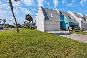 Maison, Plusieurs lits (Tequila Sunrise on the Sound) | Extérieur