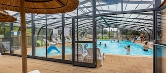 ZEcamping 3* piscine couverte dog friendly animations locatif TV 27m2