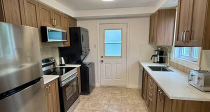 Chic 3BR 5 Beds 5min walk to Metro Free Parking