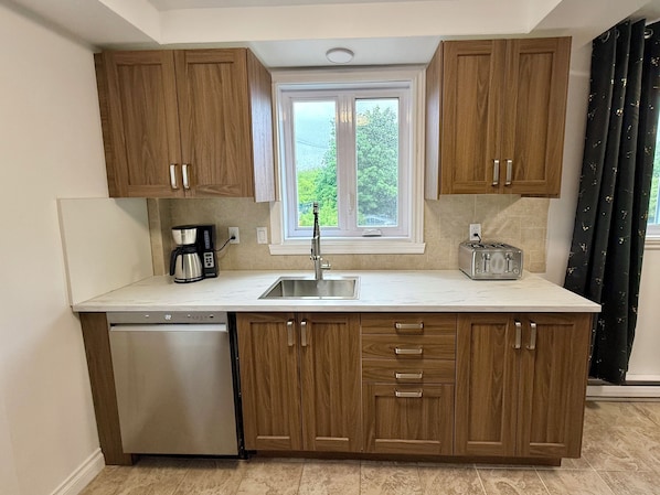 Microwave, oven, stovetop, dishwasher
