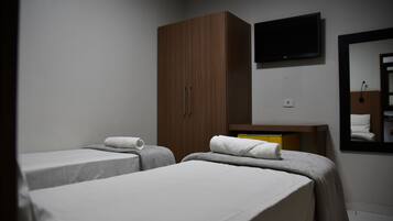 Habitación estándar con 1 cama matrimonial o 2 individuales | Wifi gratis