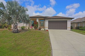 Exterior - Three Palms Summary: (Port Charlotte)