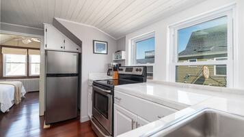 Microwave, oven, stovetop