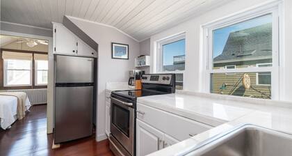 Bright Coastal Apartment in the center of Quaint New England Sea Town