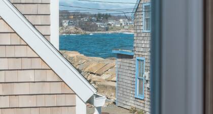Bright Coastal Apartment in the center of Quaint New England Sea Town