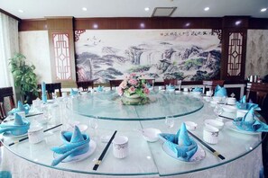 Unclassified image, 5 of 34, button - Huanyu Grand Hotel (Yishui Dongfang Shopping Center Chang'an South Road) (Yishui)
