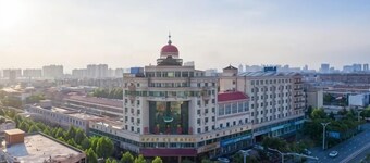 Huanyu Grand Hotel (Yishui Dongfang Shopping Center Chang'an South Road)