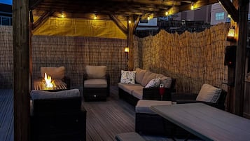 屋外ダイニングエリア