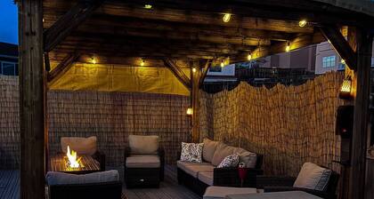 Family Fun, Movie Theater • Games • Full Kitchen • Quiet Cul-de-Sac