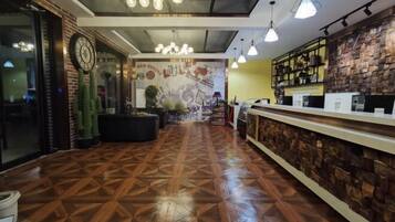 Lobby lounge