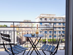 Deluxe Double Room, Balcony, City View | Balcony view - Pusisò Sorrento - De Vivo Realty (Sorrento)