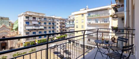 Habitación Deluxe doble, balcón, vistas a la ciudad | Balcón