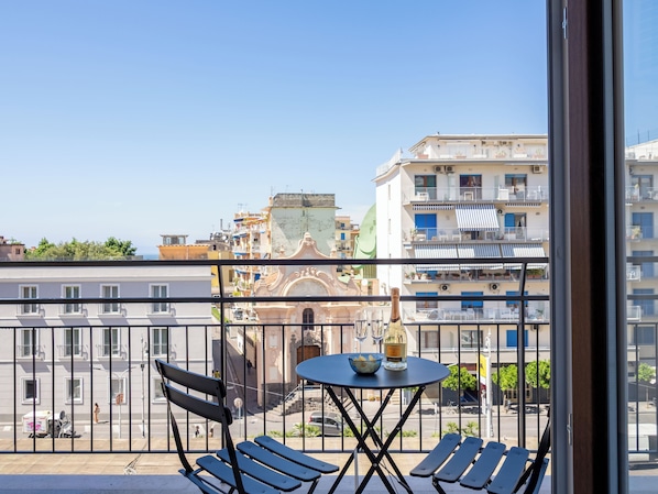 Deluxe Double Room, Balcony, City View | Balcony