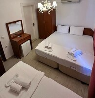 Zimmer | Schreibtisch, kostenloses WLAN