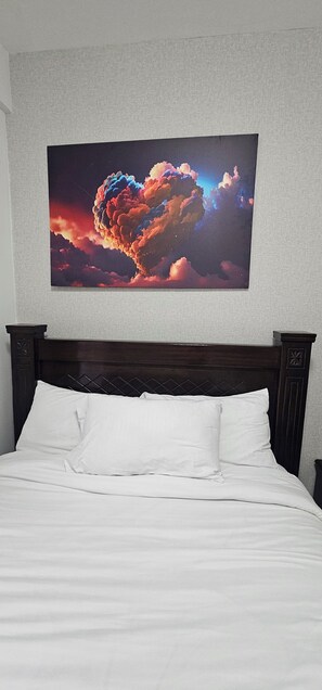 1 habitación, tabla de planchar con plancha, wifi y ropa de cama