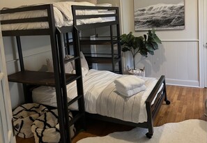 4 chambres, fer et planche Ă repasser, Wi-Fi gratuit, draps fournis