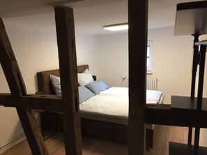 3 dormitorios, tabla de planchar con plancha, wifi y ropa de cama