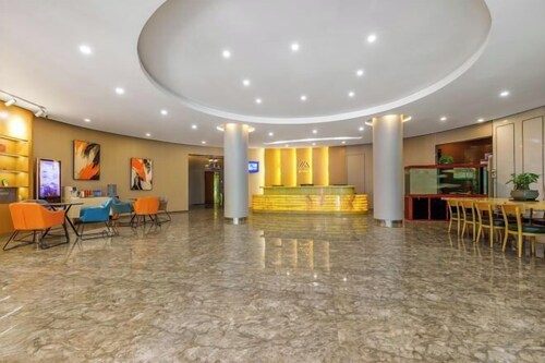 Beijing Ruistin Hotel (Beijing Daxing New Airport Qingyuan Road Subway Station)