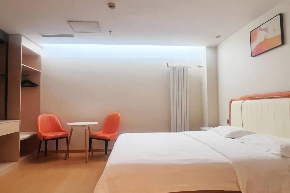 Cots/infant beds