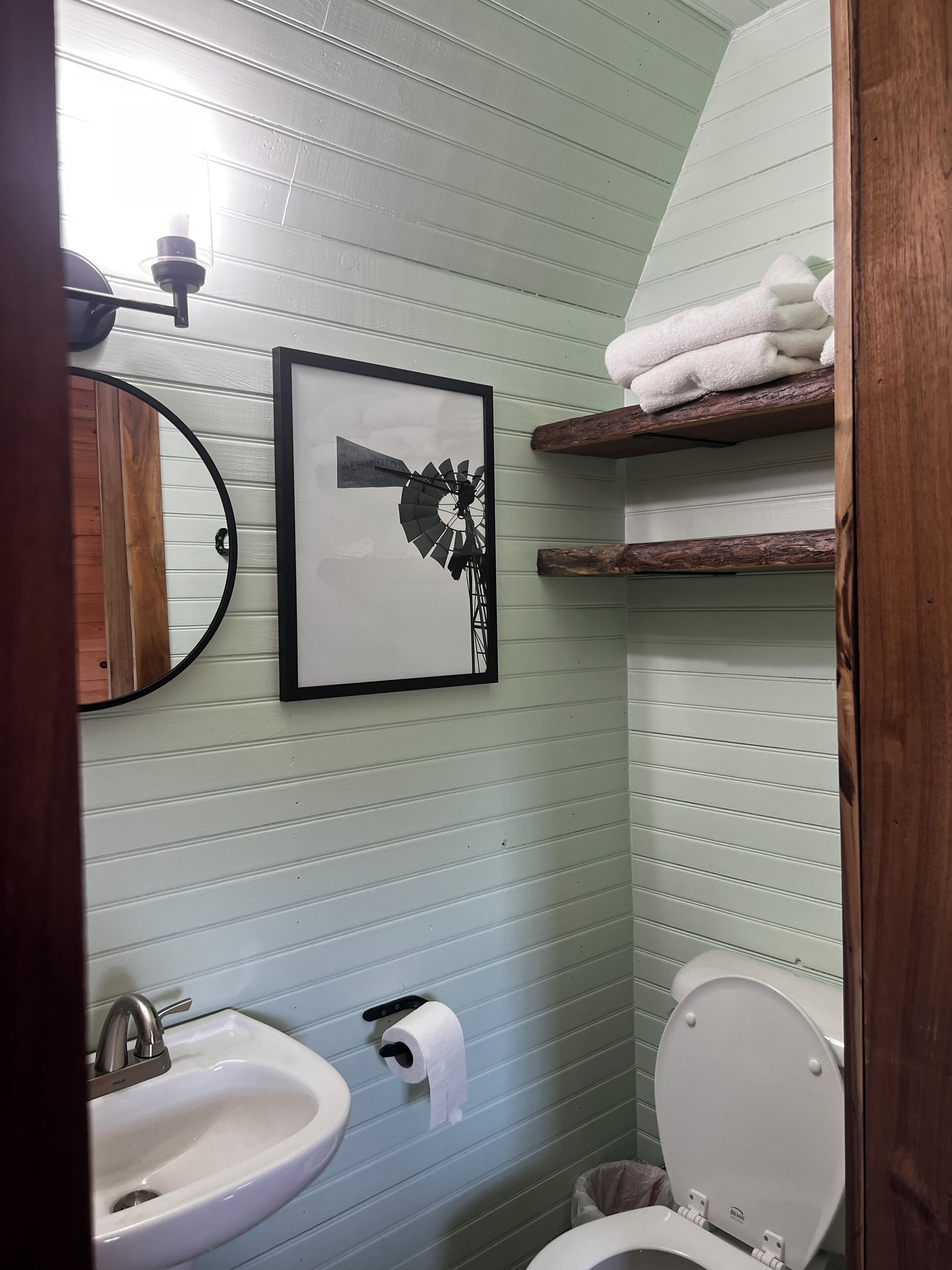 Bruser, håndklæder, Sæbe, Toiletpapir