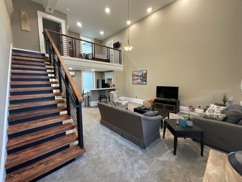 One Zero Five Stay 302