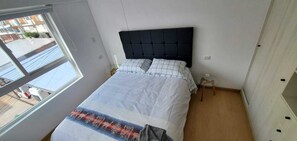 2 Schlafzimmer, kostenloses WLAN, Bettwäsche, Rollstuhlgeeignet