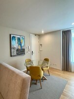 Apartamento superior | Zona de estar