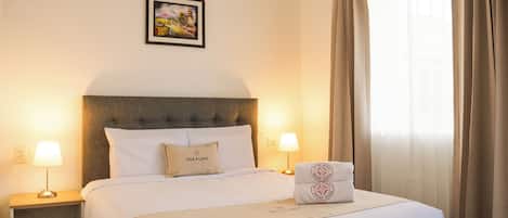 Superior Double Room, Balcony, City View | Hypo-allergenic bedding, down duvets, pillow-top beds, desk