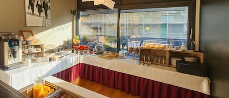Buffet déjeuner (14.9 CHF par personne)