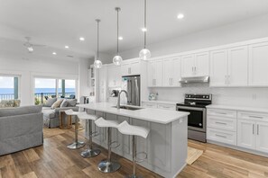 House, 4 Bedrooms, Private Pool, Beach View | Private kitchen | Full-size fridge, microwave, oven, stovetop