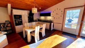 Dining - Guesthouse in wooded grounds (Saint-Vincent-de-Tyrosse)