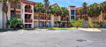 Sunset Harbor Palms 2-210 - Bayside Retreat