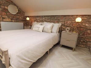 1 quarto, individualmente decorados, individualmente mobiliados