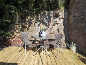Outdoor dining - The Hayloft (Colwyn Bay)