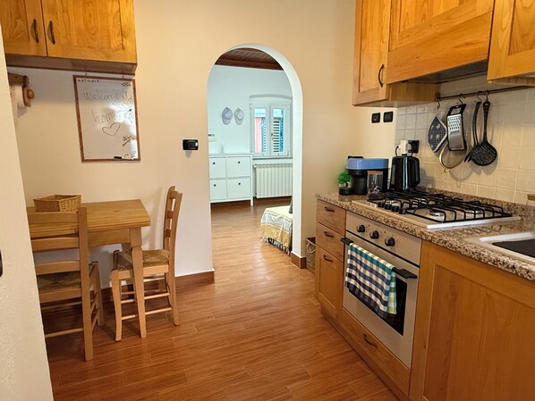 Microwave, oven