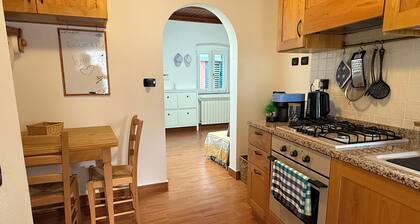 Home away from home 010028-LT-0849