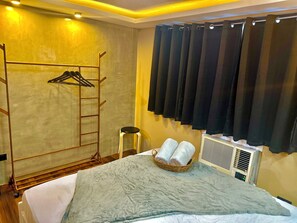 2 bedrooms, WiFi, bed sheets - IV’s Condo with AC, WiFi, Netflix in Cainta (Cainta)