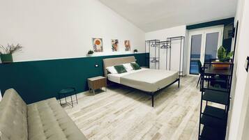 Deluxe Double Room, Sea View | Free WiFi