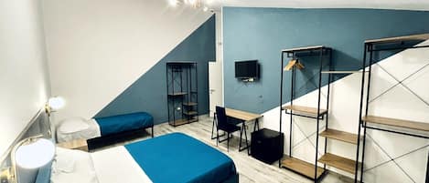 Chambre Familiale Double ou avec lits jumeaux, vue ville
