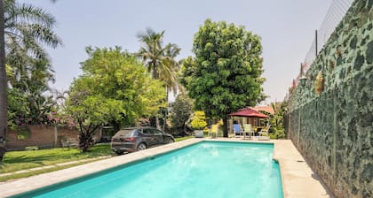 Vacation house with pool - Temixco 2 BR