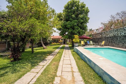 Vacation house with pool - Temixco 2 BR