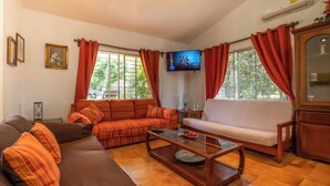 Unclassified image, 2 of 33, button - Vacation house with pool - Temixco 2 BR (Tezoyuca)