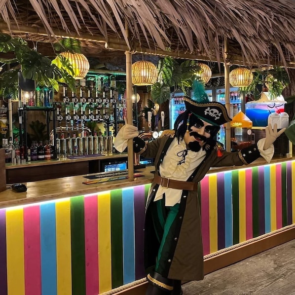 Cabin | Bar (on property)