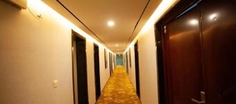 Rujia Pebble Hotel (Baoying Anyi East Road, Baoying Yangzhou)